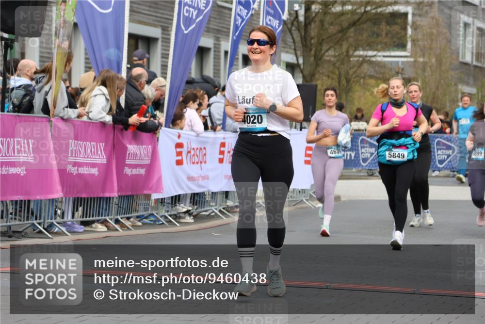 12.04.2026 - 45. Internationalen Wilhelmsburger Insellauf Strokosch-Dieckow http://msf.ph/oto/9460438 12.04.2026 13:19:24 Ziel 2061, 4020, 5849, 4639, 3809, 4660 meine-sportfotos.de