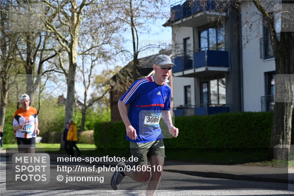12.04.2026 - 45. Internationalen Wilhelmsburger Insellauf J. Mangold http://msf.ph/oto/9460510 12.04.2026 10:43:01 Ziel 3021, 5751, 5794, 3779, 5840, 2406, 4377, 3086, 3227, 4974, 5705, 2189, 5697, 2813, 4931, 3565, 5337, 2102, 2656, 2104, 5407, 5286, 2039, 3486, 4428, 3022, 4349 meine-sportfotos.de