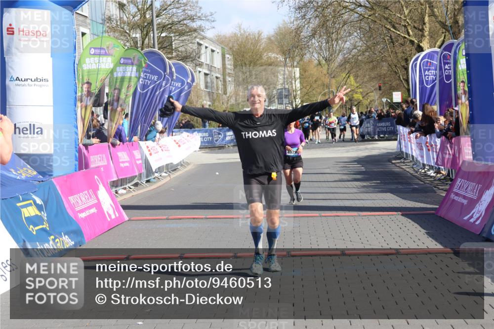 12.04.2026 - 45. Internationalen Wilhelmsburger Insellauf Strokosch-Dieckow http://msf.ph/oto/9460513 12.04.2026 10:50:27 Ziel 4855, 4929 meine-sportfotos.de
