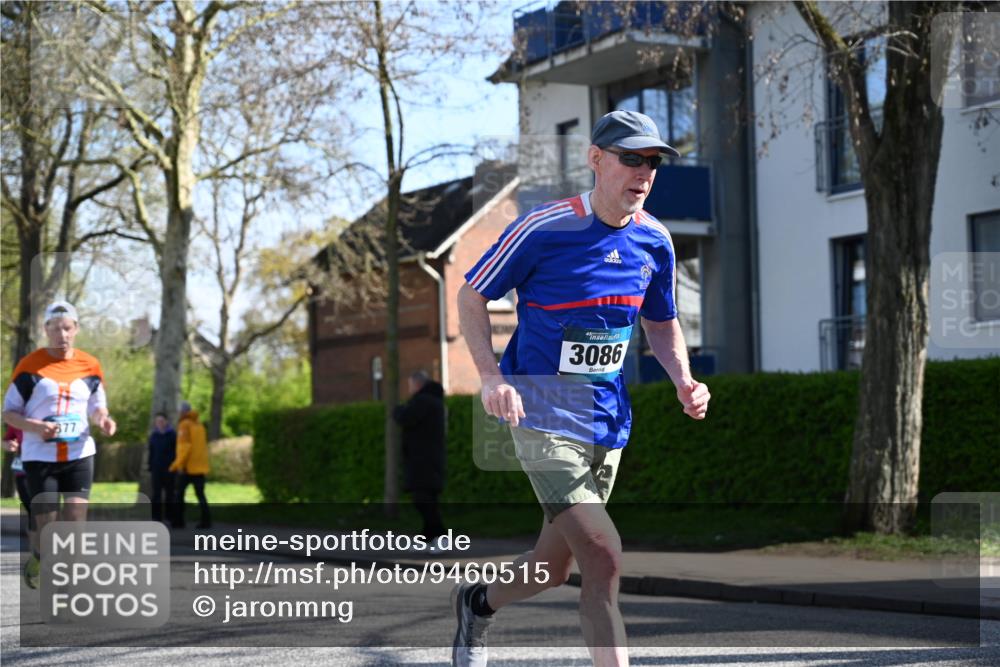 12.04.2026 - 45. Internationalen Wilhelmsburger Insellauf J. Mangold http://msf.ph/oto/9460515 12.04.2026 10:43:01 Ziel 3021, 5751, 5794, 3779, 5840, 2406, 4377, 3086, 3227, 4974, 5705, 2189, 5697, 2813, 4931, 3565, 5337, 2102, 2656, 2104, 5407, 5286, 2039, 3486, 4428, 3022, 4349 meine-sportfotos.de