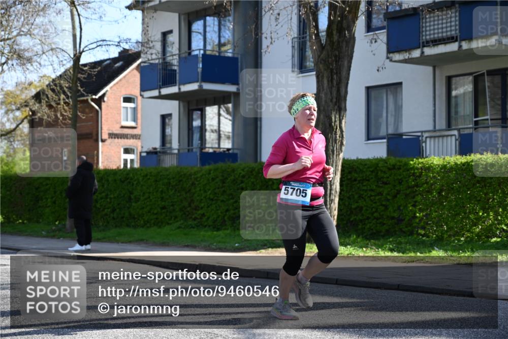12.04.2026 - 45. Internationalen Wilhelmsburger Insellauf J. Mangold http://msf.ph/oto/9460546 12.04.2026 10:43:04 Ziel 5794, 3779, 5840, 2406, 4377, 3086, 3227, 4974, 5705, 2189, 5697, 2813, 4931, 3565, 5337, 2102, 2656, 2104, 5407, 5286, 5407, 5286, 2039, 3486, 3486, 4428, 3022, 4349 meine-sportfotos.de