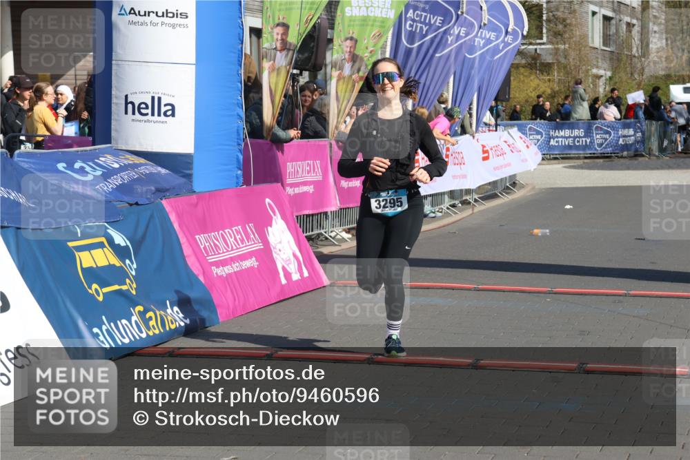 12.04.2026 - 45. Internationalen Wilhelmsburger Insellauf Strokosch-Dieckow http://msf.ph/oto/9460596 12.04.2026 11:08:01 Ziel 4856, 3295 meine-sportfotos.de