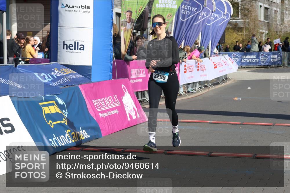 12.04.2026 - 45. Internationalen Wilhelmsburger Insellauf Strokosch-Dieckow http://msf.ph/oto/9460614 12.04.2026 11:08:01 Ziel 4856, 3295 meine-sportfotos.de