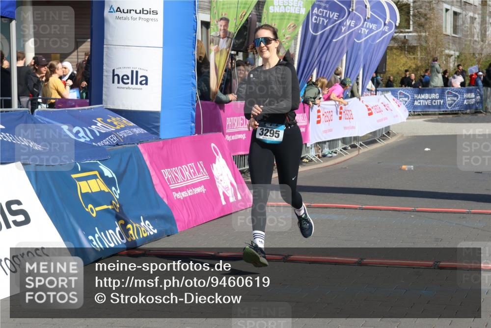 12.04.2026 - 45. Internationalen Wilhelmsburger Insellauf Strokosch-Dieckow http://msf.ph/oto/9460619 12.04.2026 11:08:01 Ziel 4856, 3295 meine-sportfotos.de