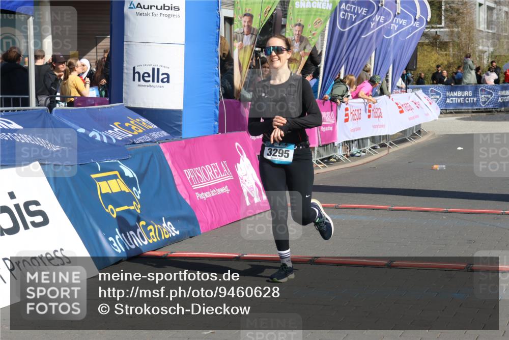 12.04.2026 - 45. Internationalen Wilhelmsburger Insellauf Strokosch-Dieckow http://msf.ph/oto/9460628 12.04.2026 11:08:01 Ziel 4856, 3295 meine-sportfotos.de