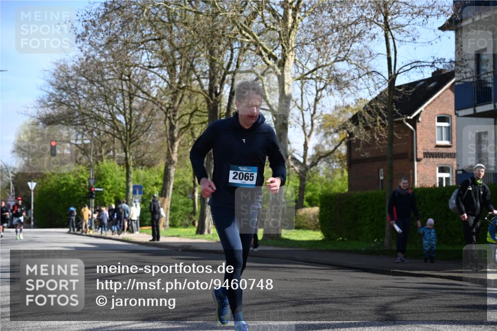 12.04.2026 - 45. Internationalen Wilhelmsburger Insellauf J. Mangold http://msf.ph/oto/9460748 12.04.2026 10:43:42 Ziel 4428, 3022, 4349, 2065, 3345, 2073, 4829, 4062, 5824, 3356, 5766, 5775 meine-sportfotos.de