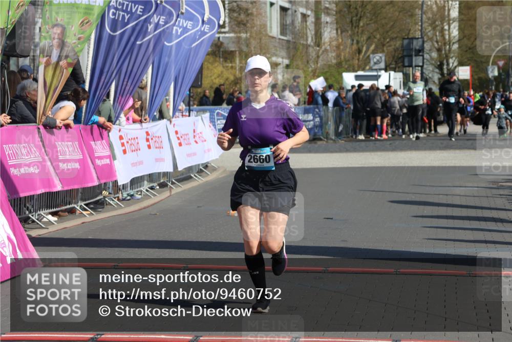 12.04.2026 - 45. Internationalen Wilhelmsburger Insellauf Strokosch-Dieckow http://msf.ph/oto/9460752 12.04.2026 11:08:13 Ziel 2924, 2660 meine-sportfotos.de