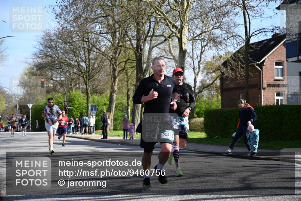 12.04.2026 - 45. Internationalen Wilhelmsburger Insellauf J. Mangold http://msf.ph/oto/9460756 12.04.2026 10:43:53 Ziel 2065, 3345, 2073, 4829, 4062, 5824, 3356, 5766, 5775, 3662, 2911, 4934, 2940 meine-sportfotos.de