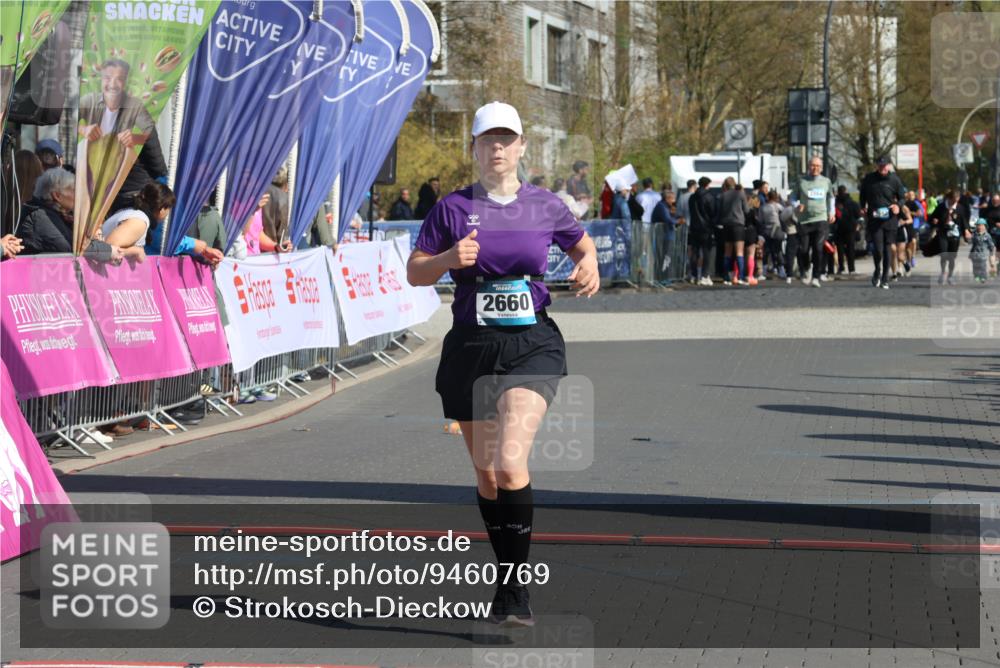 12.04.2026 - 45. Internationalen Wilhelmsburger Insellauf Strokosch-Dieckow http://msf.ph/oto/9460769 12.04.2026 11:08:13 Ziel 2924, 2660 meine-sportfotos.de