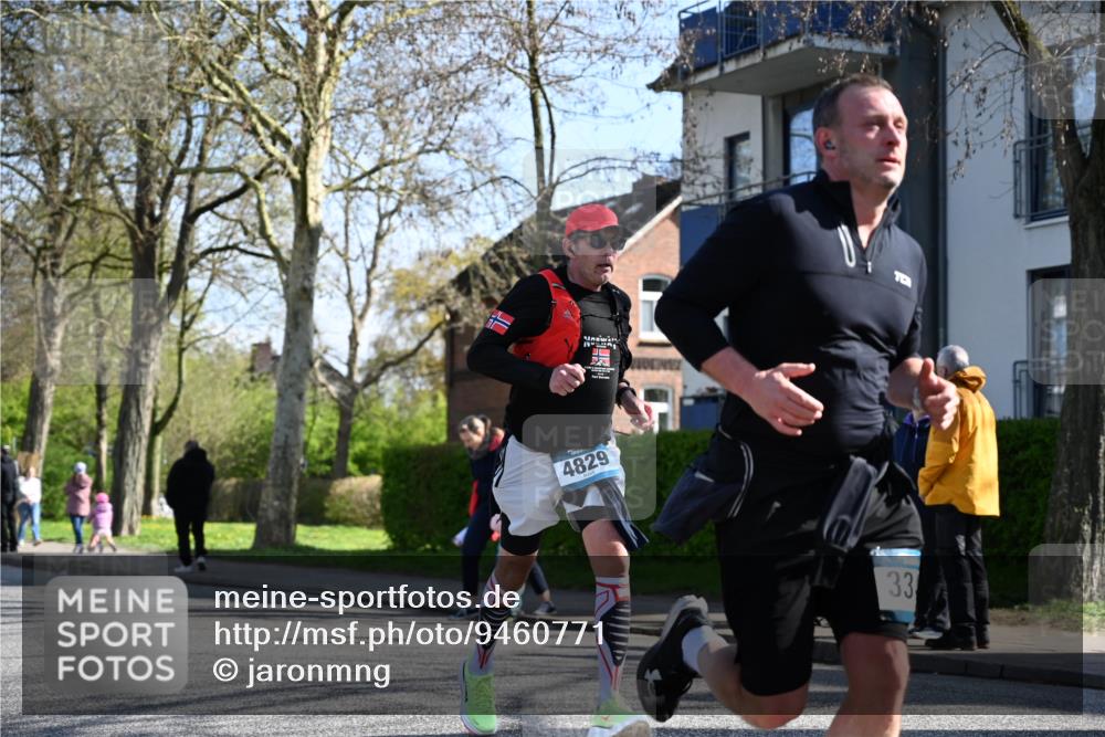 12.04.2026 - 45. Internationalen Wilhelmsburger Insellauf J. Mangold http://msf.ph/oto/9460771 12.04.2026 10:43:54 Ziel 2065, 3345, 2073, 4829, 4062, 5824, 3356, 5766, 5775, 3662, 2911, 4934, 2940, 4815, 4758, 5009 meine-sportfotos.de