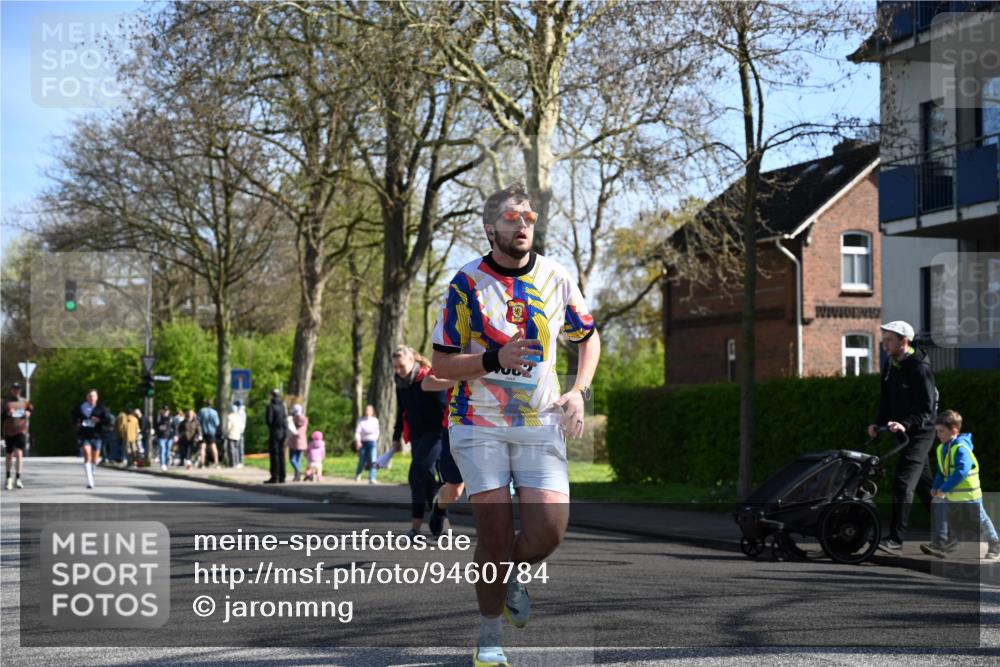 12.04.2026 - 45. Internationalen Wilhelmsburger Insellauf J. Mangold http://msf.ph/oto/9460784 12.04.2026 10:43:57 Ziel 2065, 3345, 2073, 4829, 4062, 5824, 3356, 5766, 5775, 3662, 2911, 4934, 2940, 4815, 4758, 5009, 4906 meine-sportfotos.de