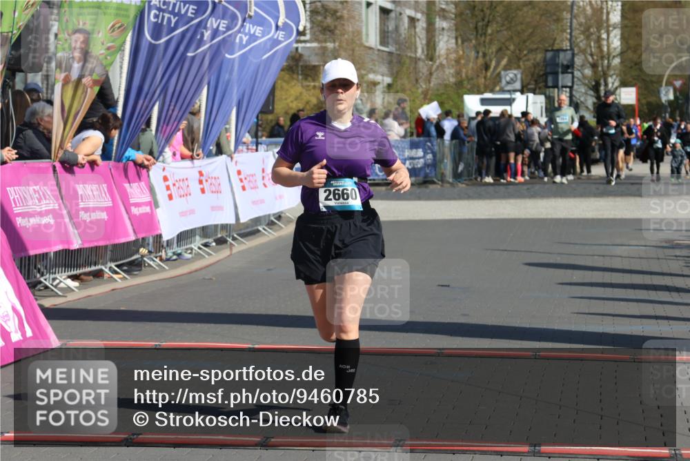 12.04.2026 - 45. Internationalen Wilhelmsburger Insellauf Strokosch-Dieckow http://msf.ph/oto/9460785 12.04.2026 11:08:14 Ziel 2660 meine-sportfotos.de