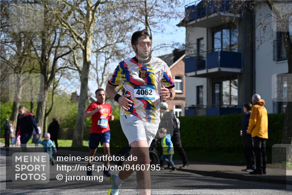 12.04.2026 - 45. Internationalen Wilhelmsburger Insellauf J. Mangold http://msf.ph/oto/9460795 12.04.2026 10:43:57 Ziel 2065, 3345, 2073, 4829, 4062, 5824, 3356, 5766, 5775, 3662, 2911, 4934, 2940, 4815, 4758, 5009, 4906 meine-sportfotos.de