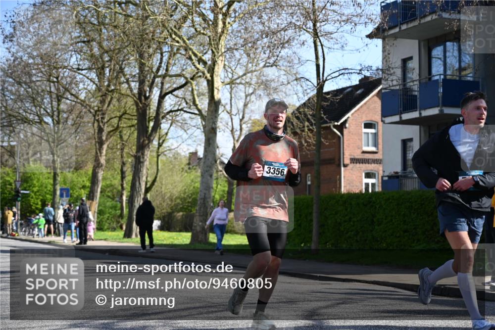 12.04.2026 - 45. Internationalen Wilhelmsburger Insellauf J. Mangold http://msf.ph/oto/9460805 12.04.2026 10:44:05 Ziel 4829, 4062, 5824, 3356, 5766, 5775, 3662, 2911, 4934, 2940, 4815, 4758, 5009, 4906, 5805, 2920 meine-sportfotos.de