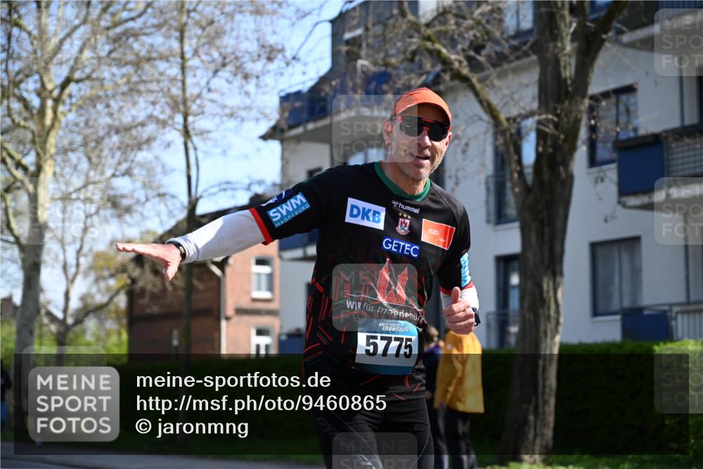 12.04.2026 - 45. Internationalen Wilhelmsburger Insellauf J. Mangold http://msf.ph/oto/9460865 12.04.2026 10:44:18 Ziel 5766, 5775, 3662, 2911, 4934, 2940, 4815, 4758, 5009, 4815, 4758, 5009, 4906, 5805, 2920, 3173, 2190, 4914, 5341, 5435, 5563, 2075 meine-sportfotos.de