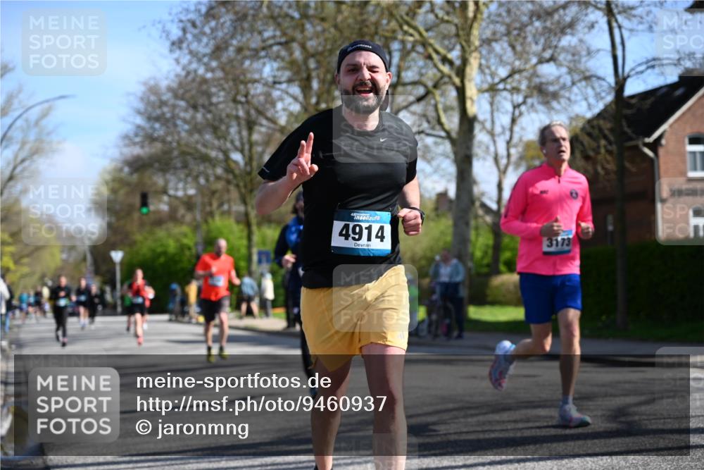 12.04.2026 - 45. Internationalen Wilhelmsburger Insellauf J. Mangold http://msf.ph/oto/9460937 12.04.2026 10:44:45 Ziel 5805, 2920, 3173, 2190, 4914, 5341, 5435, 5563, 2075, 2810, 3408, 4739, 3416, 3416, 2899, 4785, 3566, 5037, 5046, 3747, 3747, 3054, 2376, 2300, 3334, 4958, 3500, 4928 meine-sportfotos.de