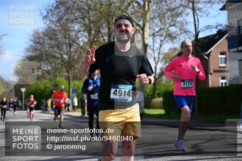 12.04.2026 - 45. Internationalen Wilhelmsburger Insellauf J. Mangold http://msf.ph/oto/9460940 12.04.2026 10:44:45 Ziel 5805, 2920, 3173, 2190, 4914, 5341, 5435, 5563, 2075, 2810, 3408, 4739, 3416, 3416, 2899, 4785, 3566, 5037, 5046, 3747, 3747, 3054, 2376, 2300, 3334, 4958, 3500, 4928 meine-sportfotos.de