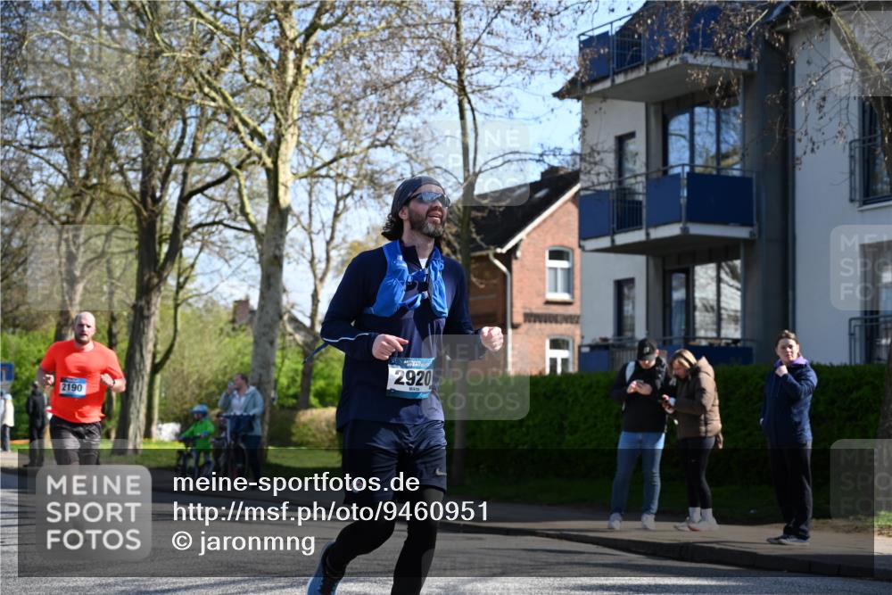12.04.2026 - 45. Internationalen Wilhelmsburger Insellauf J. Mangold http://msf.ph/oto/9460951 12.04.2026 10:44:47 Ziel 5805, 2920, 3173, 2190, 4914, 5341, 5435, 5563, 2075, 2810, 3408, 4739, 3416, 2899, 4785, 3566, 5037, 5046, 3747, 3054, 3054, 2376, 2300, 3334, 4958, 3500, 4928, 4333, 2301, 2995 meine-sportfotos.de