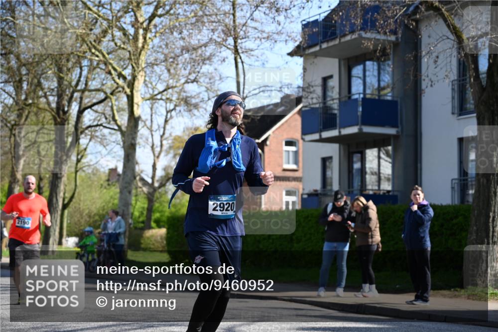 12.04.2026 - 45. Internationalen Wilhelmsburger Insellauf J. Mangold http://msf.ph/oto/9460952 12.04.2026 10:44:47 Ziel 5805, 2920, 3173, 2190, 4914, 5341, 5435, 5563, 2075, 2810, 3408, 4739, 3416, 2899, 4785, 3566, 5037, 5046, 3747, 3054, 3054, 2376, 2300, 3334, 4958, 3500, 4928, 4333, 2301, 2995 meine-sportfotos.de