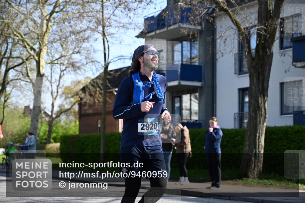 12.04.2026 - 45. Internationalen Wilhelmsburger Insellauf J. Mangold http://msf.ph/oto/9460959 12.04.2026 10:44:47 Ziel 5805, 2920, 3173, 2190, 4914, 5341, 5435, 5563, 2075, 2810, 3408, 4739, 3416, 2899, 4785, 3566, 5037, 5046, 3747, 3054, 3054, 2376, 2300, 3334, 4958, 3500, 4928, 4333, 2301, 2995 meine-sportfotos.de