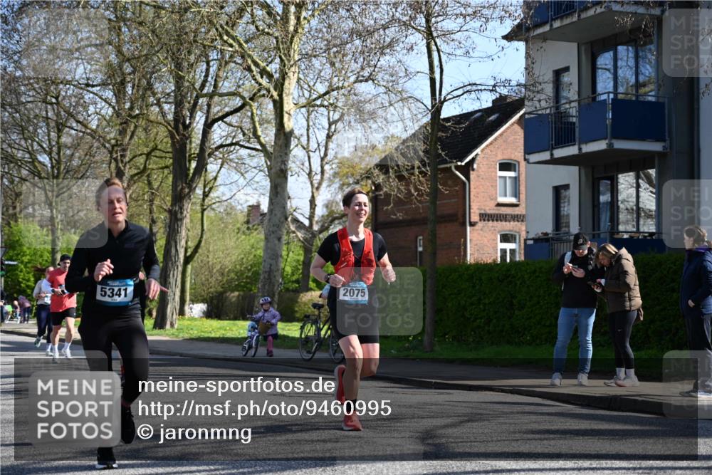 12.04.2026 - 45. Internationalen Wilhelmsburger Insellauf J. Mangold http://msf.ph/oto/9460995 12.04.2026 10:44:51 Ziel 2920, 3173, 2190, 4914, 5341, 5435, 5563, 2075, 2810, 3408, 4739, 3416, 2899, 4785, 2899, 4785, 3566, 5037, 5046, 3747, 3054, 2376, 2300, 3334, 2300, 3334, 4958, 3500, 4928, 4333, 2301, 2995, 2134, 3369 meine-sportfotos.de