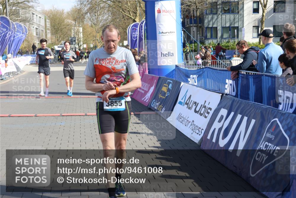 12.04.2026 - 45. Internationalen Wilhelmsburger Insellauf Strokosch-Dieckow http://msf.ph/oto/9461008 12.04.2026 10:50:52 Ziel 2154, 3608 meine-sportfotos.de