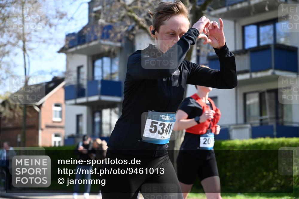 12.04.2026 - 45. Internationalen Wilhelmsburger Insellauf J. Mangold http://msf.ph/oto/9461013 12.04.2026 10:44:53 Ziel 2920, 3173, 2190, 4914, 5341, 5435, 5563, 2075, 2810, 3408, 4739, 3416, 2899, 4785, 3566, 5037, 5046, 3747, 3054, 2376, 2300, 3334, 4958, 3500, 4928, 4333, 2301, 2995, 2134, 3369, 4635, 3772 meine-sportfotos.de
