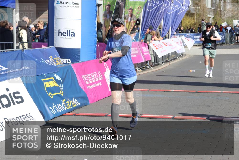 12.04.2026 - 45. Internationalen Wilhelmsburger Insellauf Strokosch-Dieckow http://msf.ph/oto/9461017 12.04.2026 11:08:42 Ziel 4977, 3740, 2686 meine-sportfotos.de