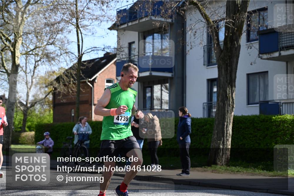 12.04.2026 - 45. Internationalen Wilhelmsburger Insellauf J. Mangold http://msf.ph/oto/9461028 12.04.2026 10:44:54 Ziel 2920, 3173, 2190, 4914, 5341, 5435, 5563, 2075, 2810, 3408, 4739, 3416, 2899, 4785, 3566, 3566, 5037, 5046, 3747, 3054, 2376, 2300, 3334, 4958, 3500, 4928, 4333, 2301, 2995, 2134, 3369, 4635, 3772 meine-sportfotos.de