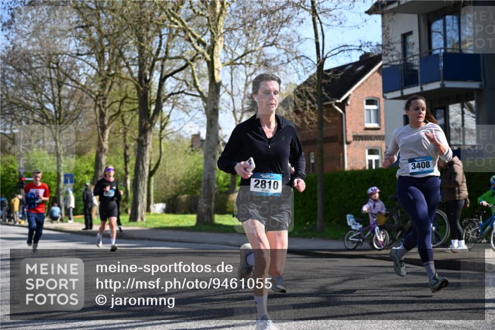 12.04.2026 - 45. Internationalen Wilhelmsburger Insellauf J. Mangold http://msf.ph/oto/9461055 12.04.2026 10:44:57 Ziel 3173, 2190, 4914, 5341, 5435, 5563, 2075, 2810, 3408, 4739, 3416, 2899, 4785, 3566, 5037, 5046, 3747, 3747, 3054, 2376, 2300, 3334, 4958, 3500, 4928, 4928, 4333, 2301, 2995, 2134, 3369, 4635, 3772, 3337 meine-sportfotos.de