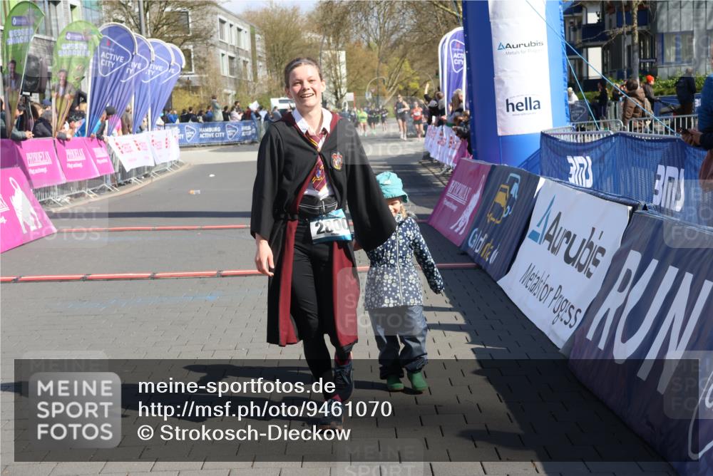 12.04.2026 - 45. Internationalen Wilhelmsburger Insellauf Strokosch-Dieckow http://msf.ph/oto/9461070 12.04.2026 11:08:48 Ziel 2686 meine-sportfotos.de