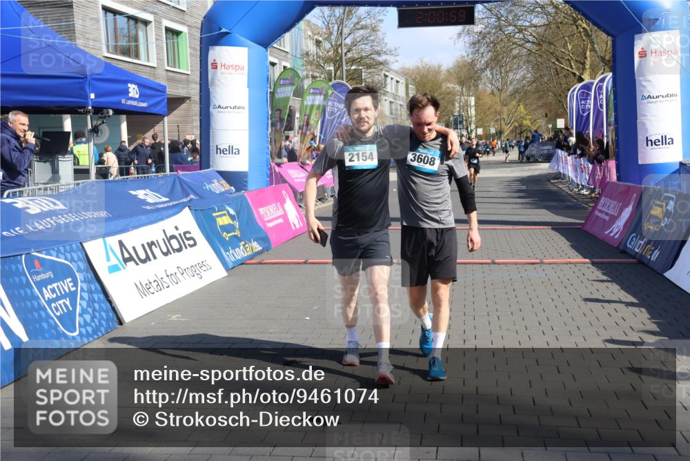 12.04.2026 - 45. Internationalen Wilhelmsburger Insellauf Strokosch-Dieckow http://msf.ph/oto/9461074 12.04.2026 10:50:57 Ziel 2154, 3608, 4903 meine-sportfotos.de
