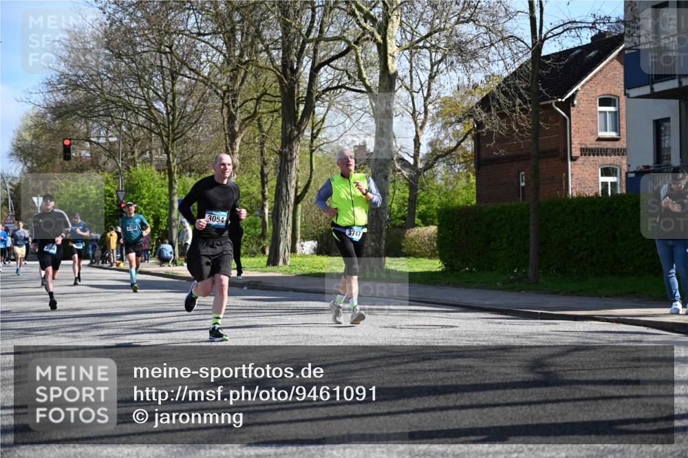 12.04.2026 - 45. Internationalen Wilhelmsburger Insellauf J. Mangold http://msf.ph/oto/9461091 12.04.2026 10:45:04 Ziel 5563, 2075, 2810, 3408, 4739, 3416, 2899, 4785, 3566, 5037, 5046, 3747, 3054, 2376, 2300, 3334, 4958, 3500, 4928, 4333, 2301, 2995, 2134, 3369, 4635, 4635, 3772, 3337, 3680, 5325, 3653, 4139, 4531, 5694, 2216, 3430 meine-sportfotos.de