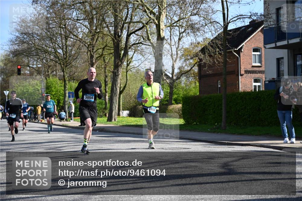 12.04.2026 - 45. Internationalen Wilhelmsburger Insellauf J. Mangold http://msf.ph/oto/9461094 12.04.2026 10:45:04 Ziel 5563, 2075, 2810, 3408, 4739, 3416, 2899, 4785, 3566, 5037, 5046, 3747, 3054, 2376, 2300, 3334, 4958, 3500, 4928, 4333, 2301, 2995, 2134, 3369, 4635, 4635, 3772, 3337, 3680, 5325, 3653, 4139, 4531, 5694, 2216, 3430 meine-sportfotos.de