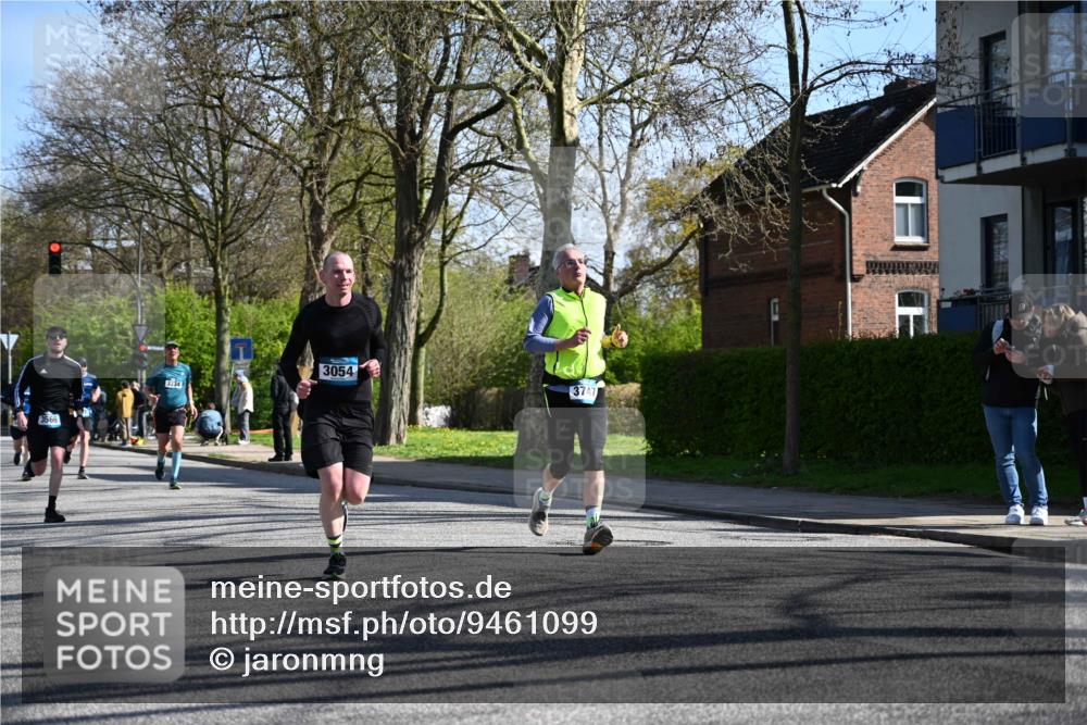 12.04.2026 - 45. Internationalen Wilhelmsburger Insellauf J. Mangold http://msf.ph/oto/9461099 12.04.2026 10:45:05 Ziel 5563, 2075, 2810, 3408, 4739, 3416, 2899, 4785, 3566, 5037, 5046, 3747, 3054, 2376, 2300, 3334, 4958, 3500, 4928, 4333, 2301, 2995, 2134, 3369, 4635, 3772, 3772, 3337, 3680, 5325, 3653, 4139, 4531, 5694, 2216, 3430 meine-sportfotos.de