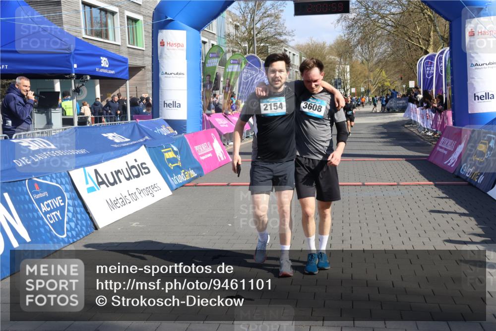 12.04.2026 - 45. Internationalen Wilhelmsburger Insellauf Strokosch-Dieckow http://msf.ph/oto/9461101 12.04.2026 10:50:58 Ziel 4903 meine-sportfotos.de