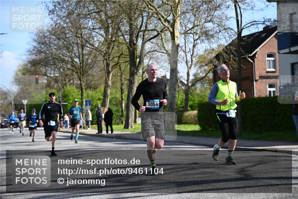 12.04.2026 - 45. Internationalen Wilhelmsburger Insellauf J. Mangold http://msf.ph/oto/9461104 12.04.2026 10:45:05 Ziel 5563, 2075, 2810, 3408, 4739, 3416, 2899, 4785, 3566, 5037, 5046, 3747, 3054, 2376, 2300, 3334, 4958, 3500, 4928, 4333, 2301, 2995, 2134, 3369, 4635, 3772, 3772, 3337, 3680, 5325, 3653, 4139, 4531, 5694, 2216, 3430 meine-sportfotos.de