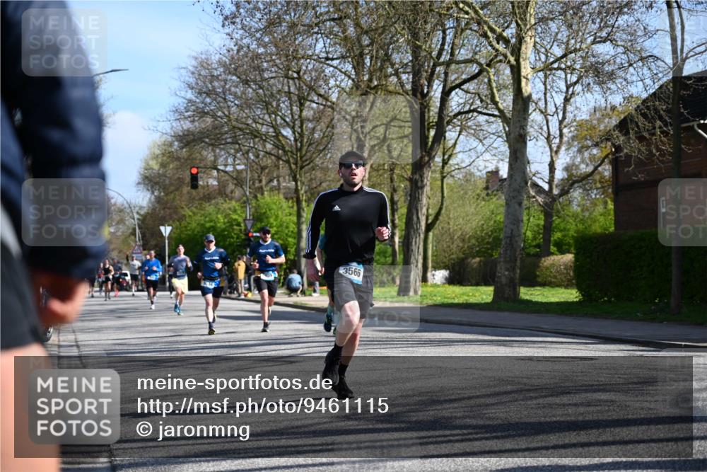 12.04.2026 - 45. Internationalen Wilhelmsburger Insellauf J. Mangold http://msf.ph/oto/9461115 12.04.2026 10:45:07 Ziel 2810, 3408, 4739, 3416, 2899, 4785, 3566, 5037, 5046, 3747, 3054, 2376, 2300, 3334, 4958, 3500, 4928, 4333, 2301, 2995, 2134, 3369, 4635, 3772, 3337, 3680, 5325, 3653, 4139, 4531, 5694, 2216, 3430, 5594, 4481, 4682 meine-sportfotos.de