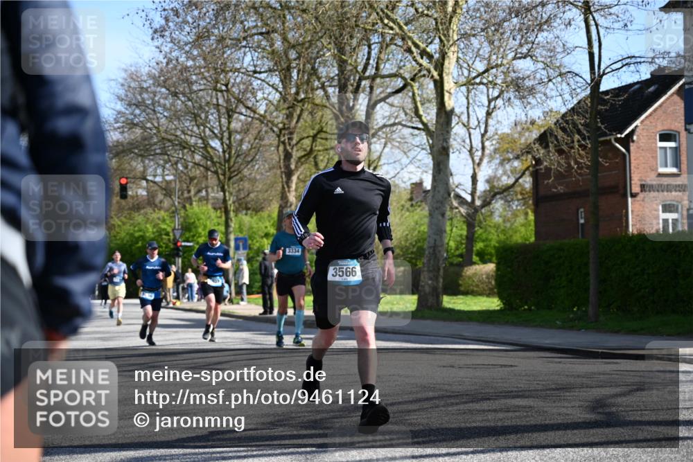 12.04.2026 - 45. Internationalen Wilhelmsburger Insellauf J. Mangold http://msf.ph/oto/9461124 12.04.2026 10:45:07 Ziel 2810, 3408, 4739, 3416, 2899, 4785, 3566, 5037, 5046, 3747, 3054, 2376, 2300, 3334, 4958, 3500, 4928, 4333, 2301, 2995, 2134, 3369, 4635, 3772, 3337, 3680, 5325, 3653, 4139, 4531, 5694, 2216, 3430, 5594, 4481, 4682 meine-sportfotos.de