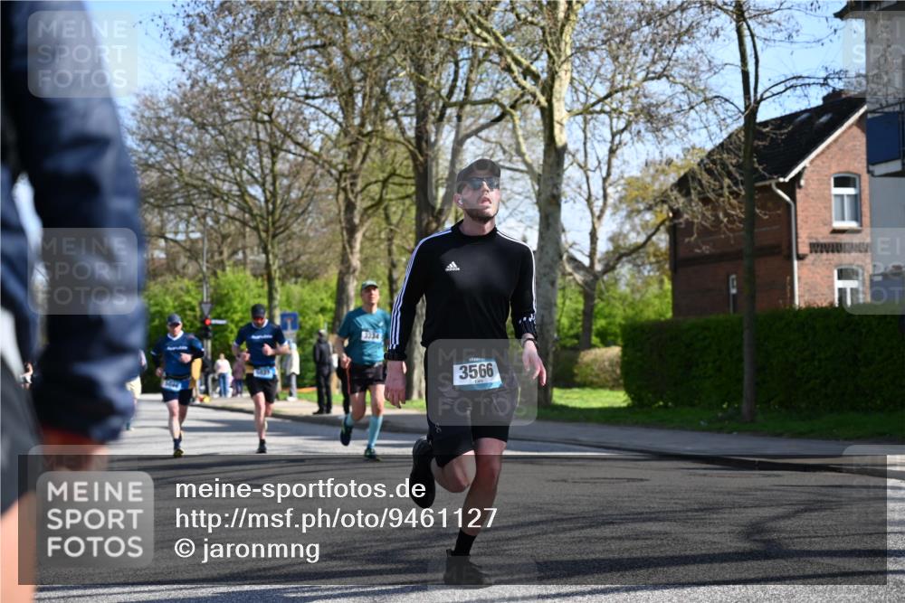 12.04.2026 - 45. Internationalen Wilhelmsburger Insellauf J. Mangold http://msf.ph/oto/9461127 12.04.2026 10:45:08 Ziel 2810, 3408, 4739, 3416, 2899, 4785, 3566, 5037, 5046, 3747, 3054, 2376, 2300, 3334, 4958, 3500, 4958, 3500, 4928, 4333, 2301, 2995, 2134, 3369, 4635, 3772, 3337, 3680, 5325, 3653, 4139, 4531, 5694, 2216, 3430, 5594, 4481, 4682 meine-sportfotos.de