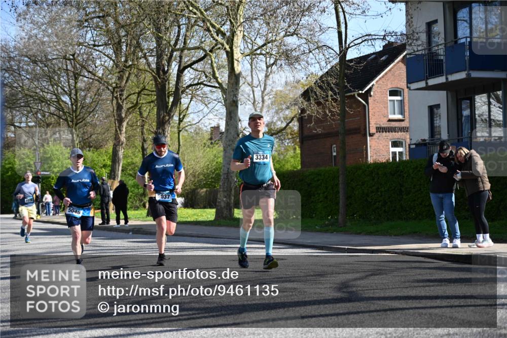 12.04.2026 - 45. Internationalen Wilhelmsburger Insellauf J. Mangold http://msf.ph/oto/9461135 12.04.2026 10:45:10 Ziel 3416, 2899, 4785, 3566, 5037, 5046, 3747, 3054, 2376, 2300, 3334, 4958, 3500, 4928, 4333, 2301, 2995, 2134, 3369, 4635, 3772, 3337, 3680, 3680, 5325, 3653, 4139, 4531, 5694, 2216, 3430, 5594, 4481, 4682 meine-sportfotos.de