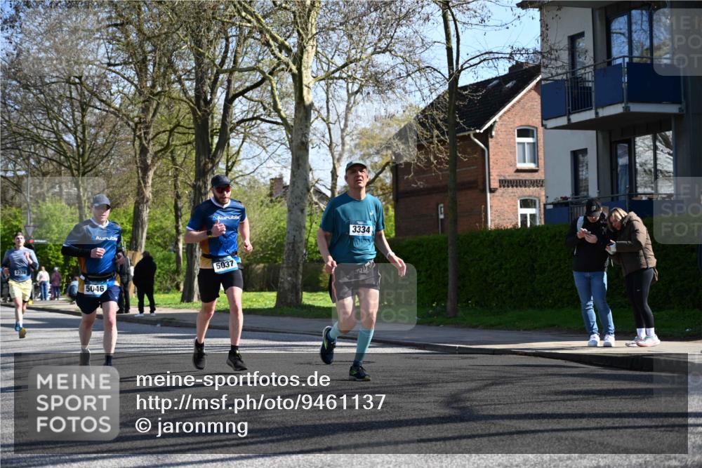 12.04.2026 - 45. Internationalen Wilhelmsburger Insellauf J. Mangold http://msf.ph/oto/9461137 12.04.2026 10:45:10 Ziel 3416, 2899, 4785, 3566, 5037, 5046, 3747, 3054, 2376, 2300, 3334, 4958, 3500, 4928, 4333, 2301, 2995, 2134, 3369, 4635, 3772, 3337, 3680, 3680, 5325, 3653, 4139, 4531, 5694, 2216, 3430, 5594, 4481, 4682 meine-sportfotos.de