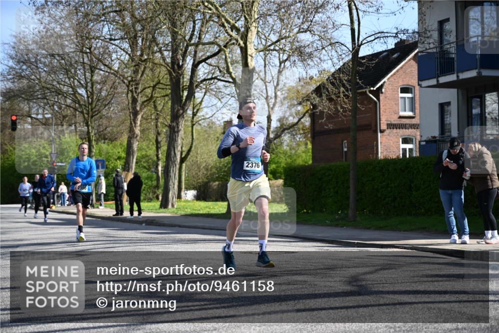 12.04.2026 - 45. Internationalen Wilhelmsburger Insellauf J. Mangold http://msf.ph/oto/9461158 12.04.2026 10:45:14 Ziel 2899, 4785, 3566, 5037, 5046, 3747, 3054, 2376, 2300, 3334, 4958, 3500, 4928, 4333, 2301, 2995, 2134, 3369, 3369, 4635, 3772, 3337, 3680, 5325, 3653, 4139, 4531, 5694, 2216, 3430, 5594, 4481, 4682, 5664 meine-sportfotos.de