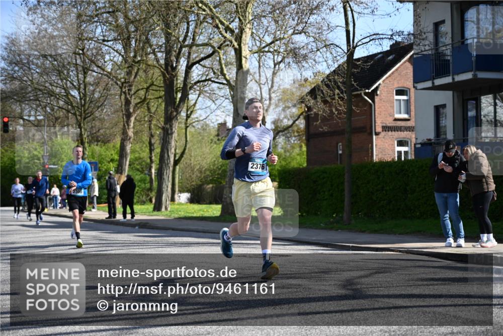 12.04.2026 - 45. Internationalen Wilhelmsburger Insellauf J. Mangold http://msf.ph/oto/9461161 12.04.2026 10:45:14 Ziel 2899, 4785, 3566, 5037, 5046, 3747, 3054, 2376, 2300, 3334, 4958, 3500, 4928, 4333, 2301, 2995, 2134, 3369, 3369, 4635, 3772, 3337, 3680, 5325, 3653, 4139, 4531, 5694, 2216, 3430, 5594, 4481, 4682, 5664 meine-sportfotos.de