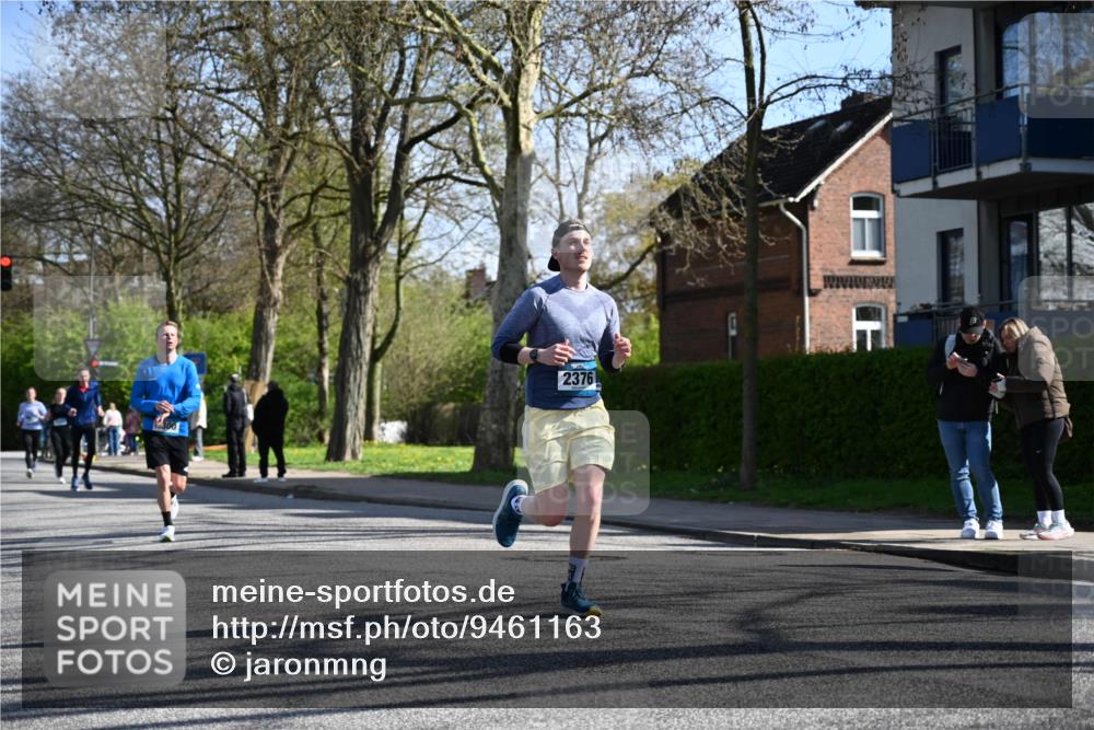 12.04.2026 - 45. Internationalen Wilhelmsburger Insellauf J. Mangold http://msf.ph/oto/9461163 12.04.2026 10:45:14 Ziel 2899, 4785, 3566, 5037, 5046, 3747, 3054, 2376, 2300, 3334, 4958, 3500, 4928, 4333, 2301, 2995, 2134, 3369, 3369, 4635, 3772, 3337, 3680, 5325, 3653, 4139, 4531, 5694, 2216, 3430, 5594, 4481, 4682, 5664 meine-sportfotos.de