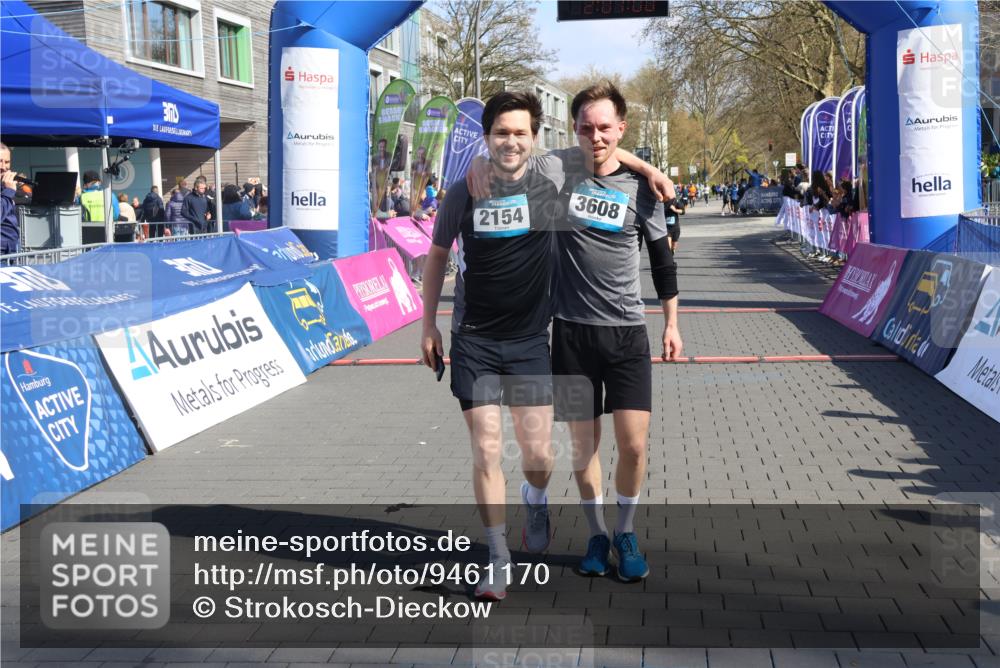 12.04.2026 - 45. Internationalen Wilhelmsburger Insellauf Strokosch-Dieckow http://msf.ph/oto/9461170 12.04.2026 10:50:58 Ziel 4903 meine-sportfotos.de