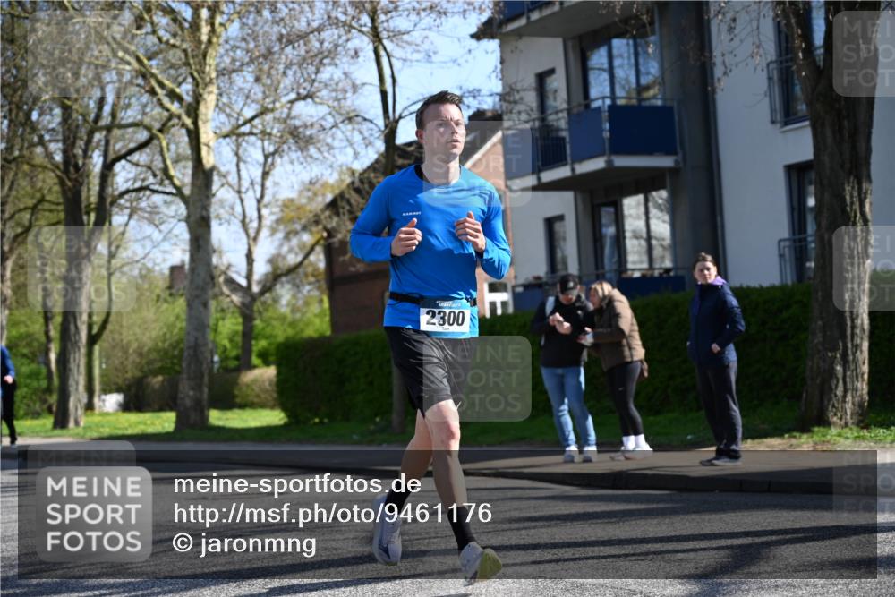 12.04.2026 - 45. Internationalen Wilhelmsburger Insellauf J. Mangold http://msf.ph/oto/9461176 12.04.2026 10:45:17 Ziel 3566, 5037, 5046, 3747, 3054, 2376, 2300, 3334, 4958, 3500, 4928, 4333, 2301, 2995, 2134, 3369, 4635, 3772, 3772, 3337, 3680, 5325, 3653, 4139, 4531, 5694, 2216, 3430, 5594, 4481, 4682, 5664, 3172, 2691 meine-sportfotos.de