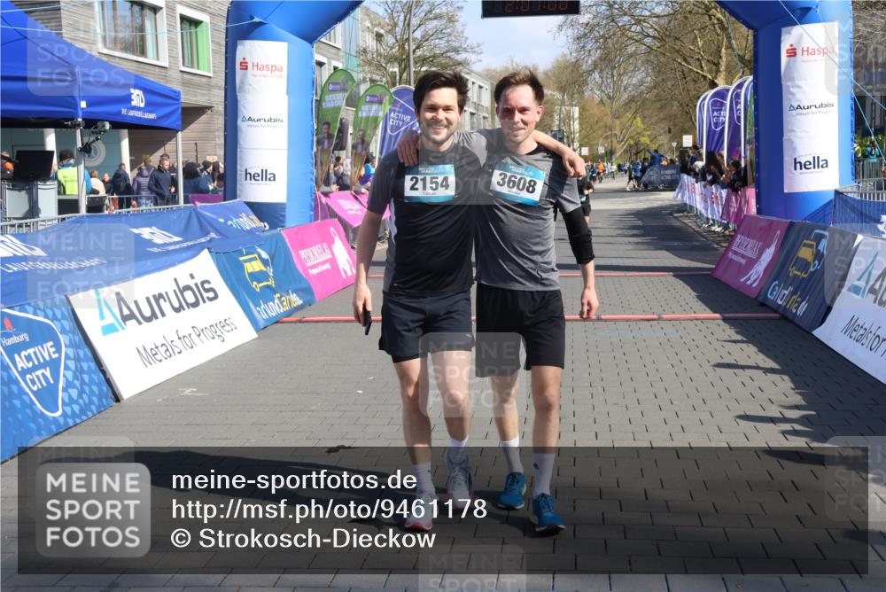 12.04.2026 - 45. Internationalen Wilhelmsburger Insellauf Strokosch-Dieckow http://msf.ph/oto/9461178 12.04.2026 10:50:58 Ziel 4903 meine-sportfotos.de