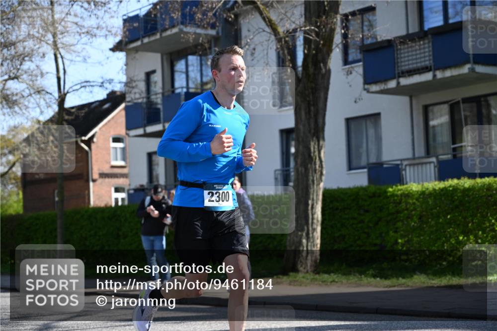 12.04.2026 - 45. Internationalen Wilhelmsburger Insellauf J. Mangold http://msf.ph/oto/9461184 12.04.2026 10:45:18 Ziel 3566, 5037, 5046, 3747, 3054, 2376, 2300, 3334, 4958, 3500, 4928, 4333, 2301, 2995, 2134, 3369, 4635, 3772, 3337, 3680, 5325, 3653, 4139, 4531, 5694, 2216, 3430, 5594, 4481, 5594, 4481, 4682, 5664, 3172, 2691 meine-sportfotos.de