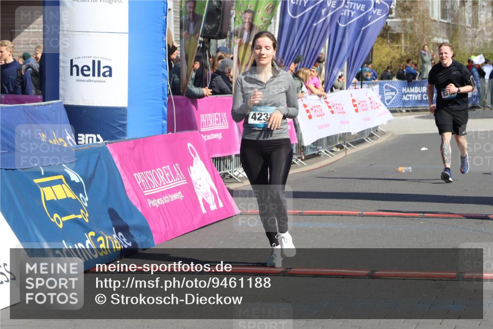 12.04.2026 - 45. Internationalen Wilhelmsburger Insellauf Strokosch-Dieckow http://msf.ph/oto/9461188 12.04.2026 11:09:01 Ziel 4624, 3732, 4232, 3569, 5285 meine-sportfotos.de
